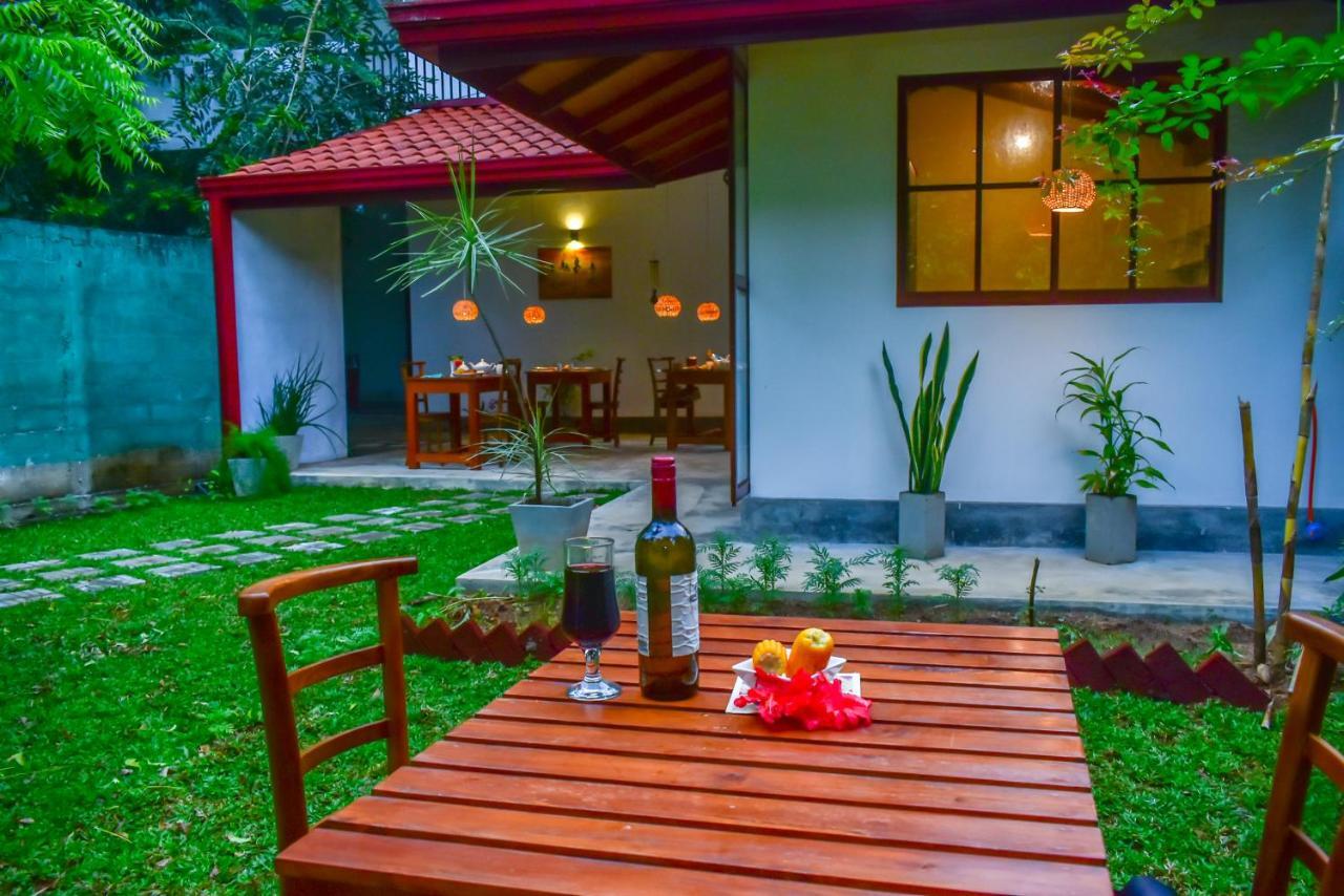 Onera Villa Hikkaduwa Exterior foto